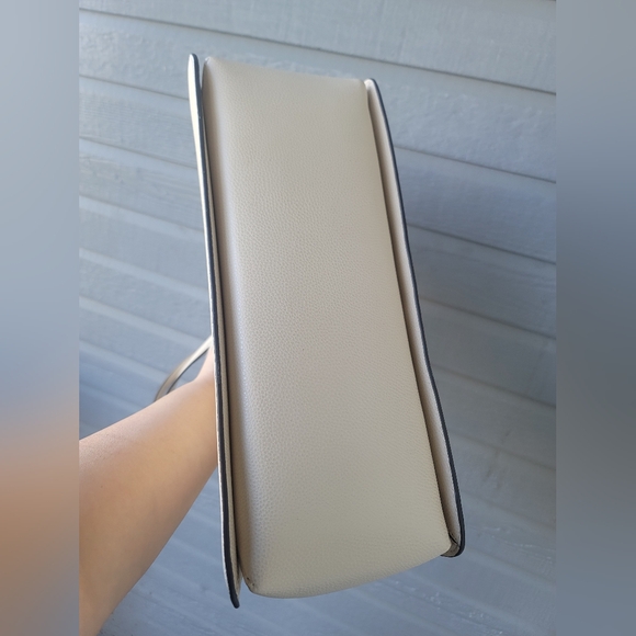 📣✨️RAFFLE!! NWT TORY BURCH RAFFLE! - Picture 12 of 12